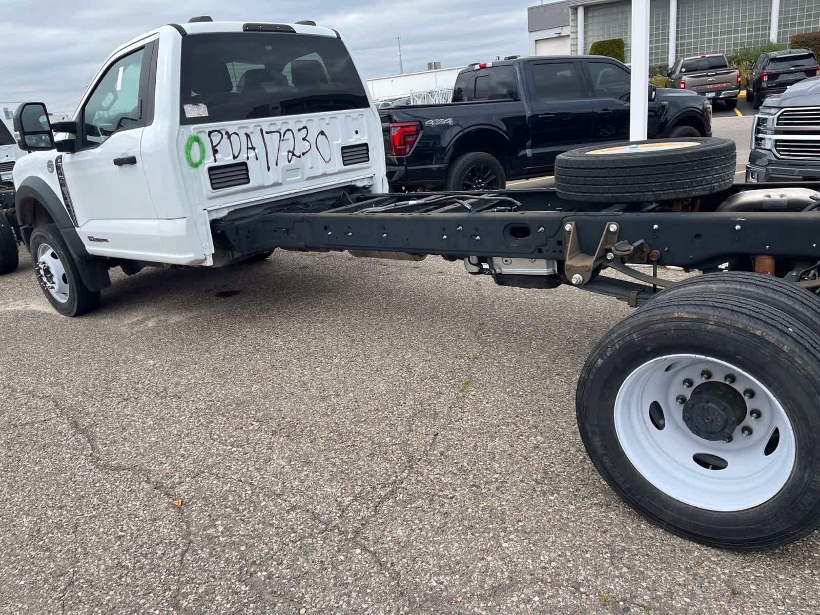Used 2023 Ford F450 XLT w/ XLT Value Package RWD image 8