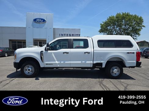 Used 2025 Ford F250 XL AWD/4WD image 1
