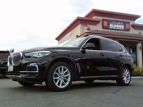 Used 2019 BMW X5 xDrive40i w/ Premium Package 2 AWD/4WD image 2