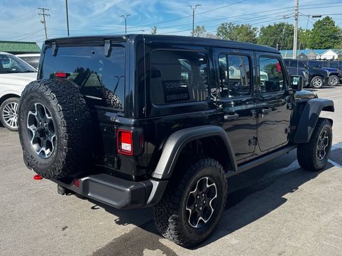 Used 2023 Jeep Wrangler Unlimited Rubicon w/ Cold Weather Group AWD/4WD image 6