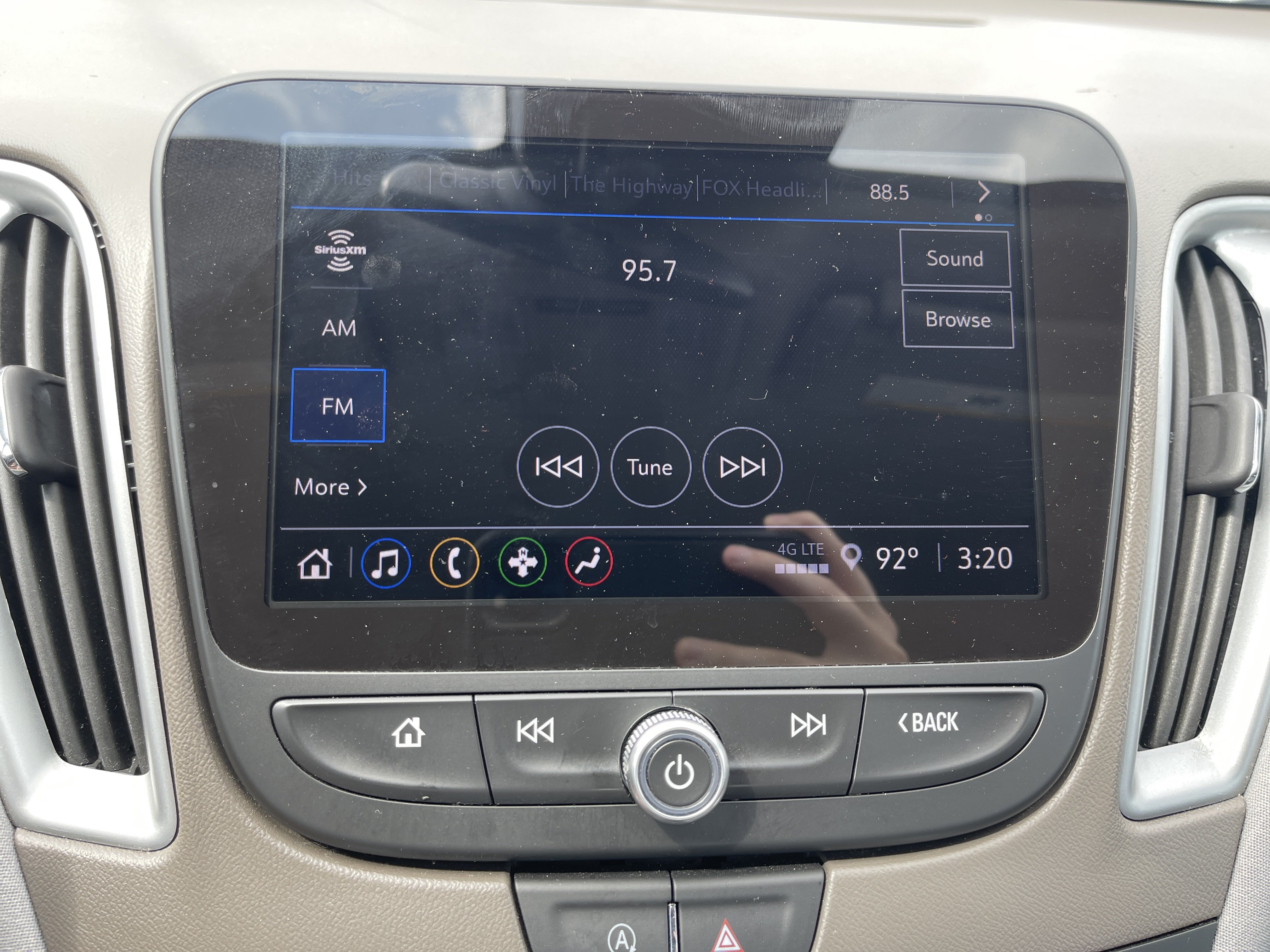 Used 2025 Chevrolet Malibu LT FWD image 22