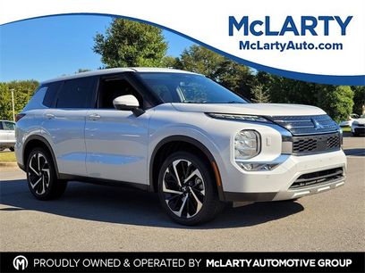 Used 2024 Mitsubishi Outlander SE