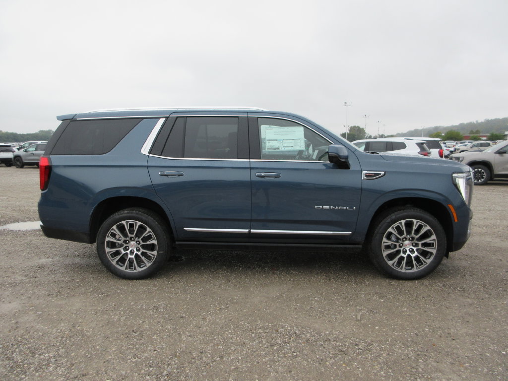 New 2027 GMC Yukon Denali w/ Sun & Power Step Package AWD/4WD image 3