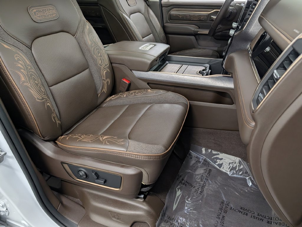 Used 2026 RAM 1500 Limited AWD/4WD image 36