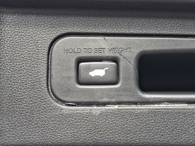 Used 2025 Honda Pilot EX-L image 31