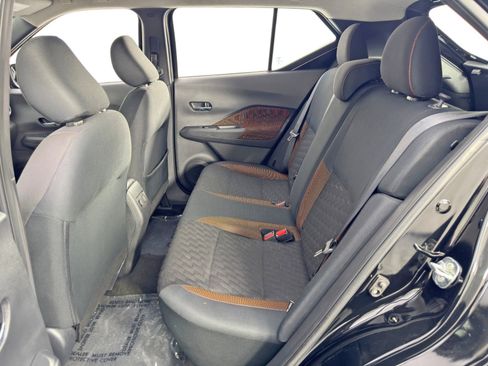 Used 2022 Nissan Kicks SR image 33