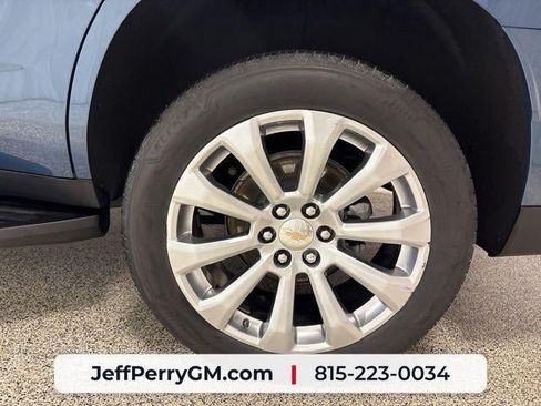 Used 2025 Chevrolet Tahoe Premier w/ Sun And Tow Package AWD/4WD image 36