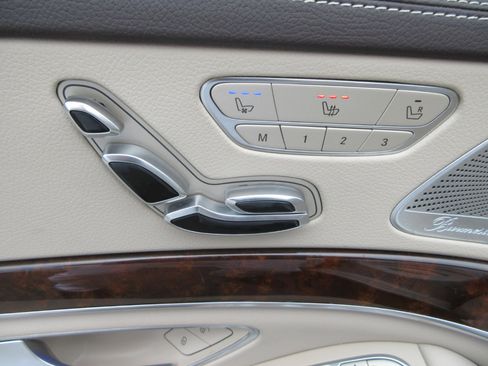 Used 2017 Mercedes-Benz S 550 Sedan image 10