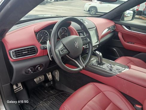 Used 2022 Maserati Levante GT AWD/4WD image 5