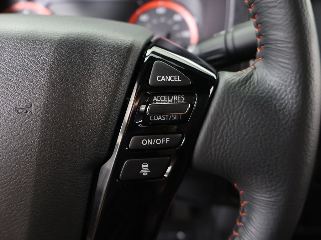 Used 2024 Nissan Frontier PRO-4X w/ Technology Package AWD/4WD image 44
