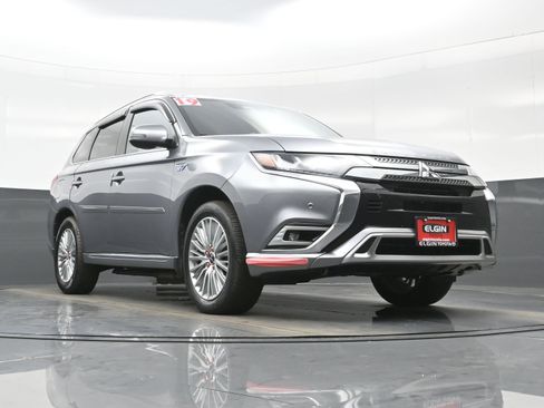 Used 2019 Mitsubishi Outlander GT image 26