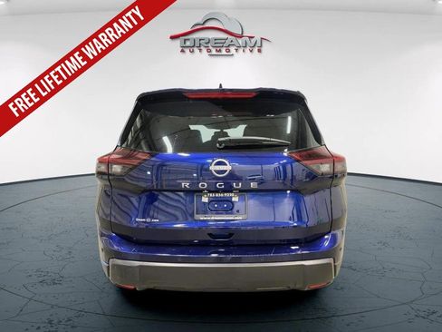 Used 2025 Nissan Rogue SV FWD image 16