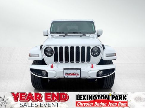 Used 2023 Jeep Wrangler Unlimited Sahara image 5