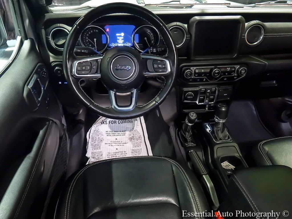 Used 2022 Jeep Wrangler Unlimited Sahara w/ Cold Weather Group AWD/4WD image 15