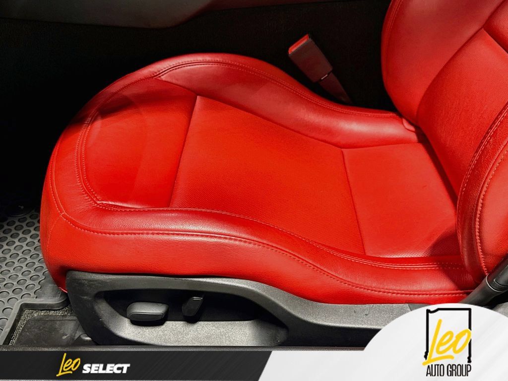 Used 2018 Chevrolet Corvette Stingray Coupe w/ 1LT RWD image 22