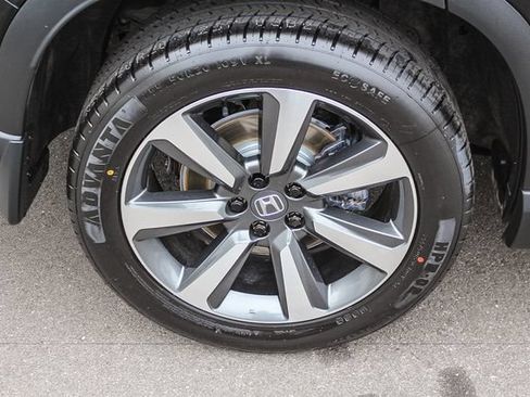 Used 2024 Honda Pilot Elite image 11