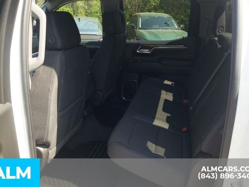 Used 2025 Chevrolet Silverado 1500 LT RWD image 20