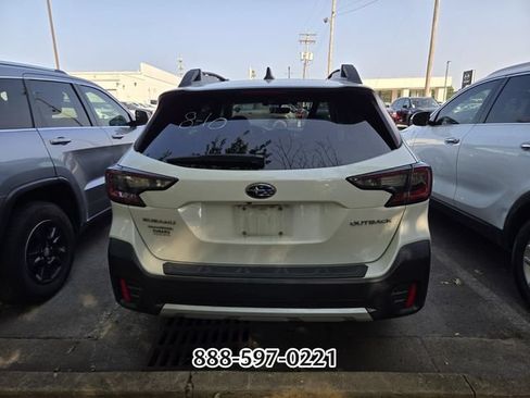 Used 2022 Subaru Outback Limited AWD/4WD image 3