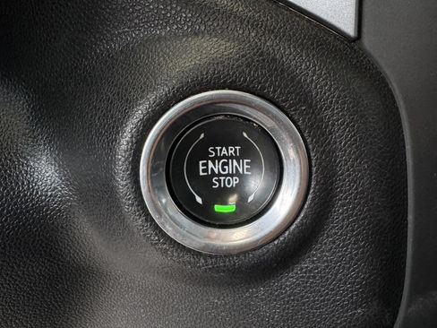 Used 2019 Chevrolet Silverado 1500 LT Trail Boss AWD/4WD image 28