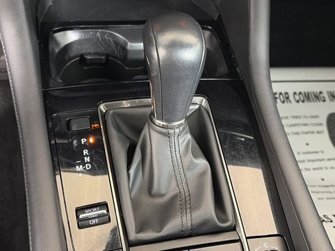 Used 2024 MAZDA MAZDA3 s image 26