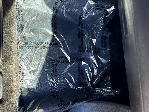 Used 2013 Chrysler 200 Touring image 8