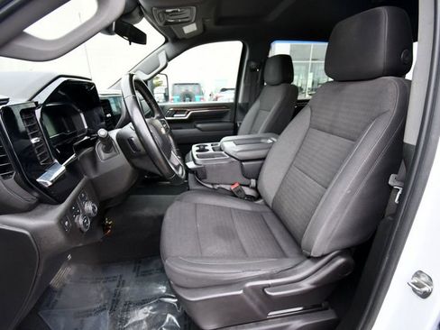 Used 2024 Chevrolet Silverado 2500 LT AWD/4WD image 14