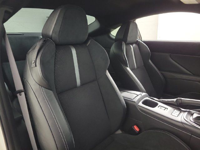 Used 2025 Toyota GR86 Premium RWD image 13