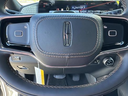 New 2025 Lincoln Navigator L Black Label image 27