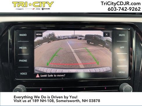 Used 2021 Volkswagen Passat 2.0T SE image 23