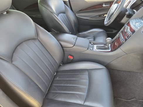 Used 2017 INFINITI QX50 2WD w/ Premium Plus Package image 7