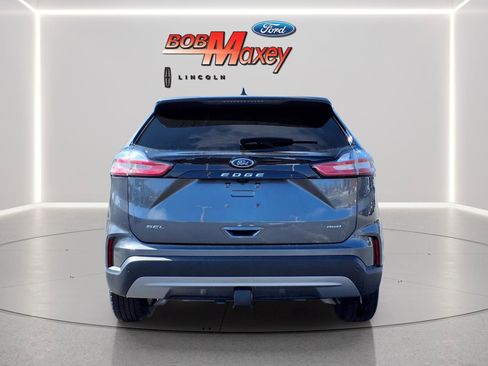 Used 2024 Ford Edge SEL w/ Convenience Package AWD/4WD image 6