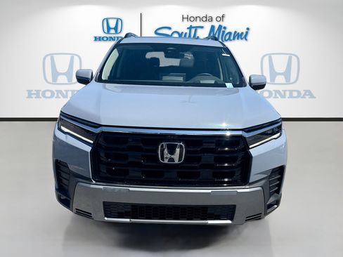 New 2026 Honda Pilot Elite image 2