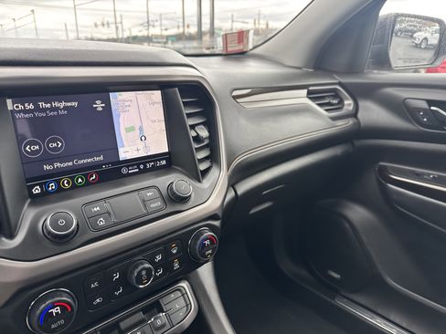 Used 2023 GMC Acadia AT4 w/ Preferred Package image 24