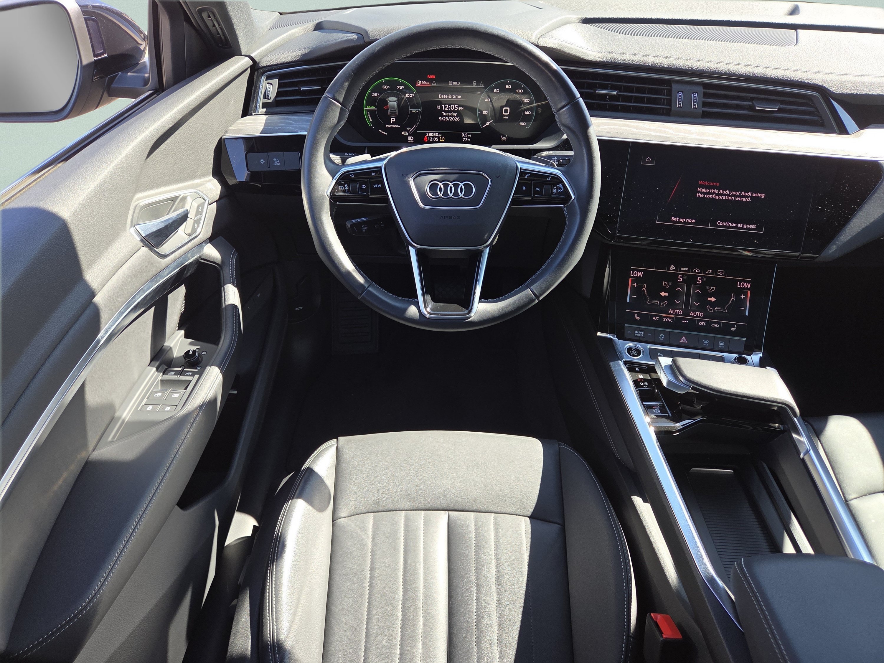 Used 2024 Audi Q8 e-tron Premium AWD/4WD image 4