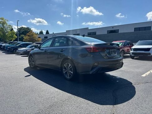 Used 2024 Kia Forte LXS w/ LXS Technology Package FWD image 3