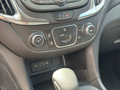 Used 2022 Chevrolet Equinox LT w/ LPO, Cargo Package AWD/4WD image 9