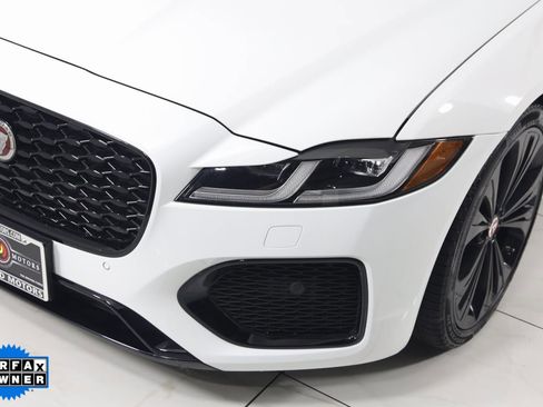 Used 2023 Jaguar XF R-Dynamic SE image 86