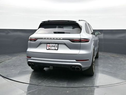 Used 2020 Porsche Cayenne Turbo AWD/4WD image 7