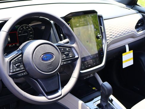 Used 2025 Subaru Forester Limited w/ Popular Package image 29