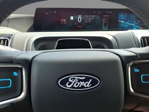 New 2027 Ford Expedition Platinum w/ Stealth Performance Package AWD/4WD image 25