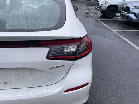 Used 2025 Honda Civic Sport image 18