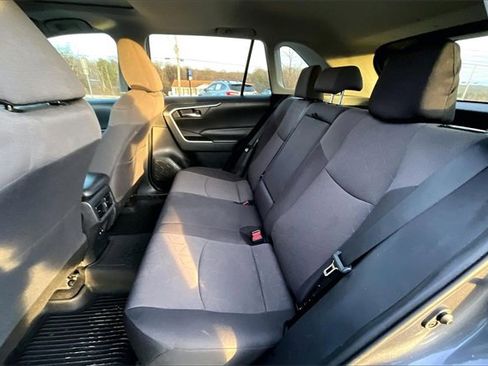 Used 2019 Toyota RAV4 XLE image 20