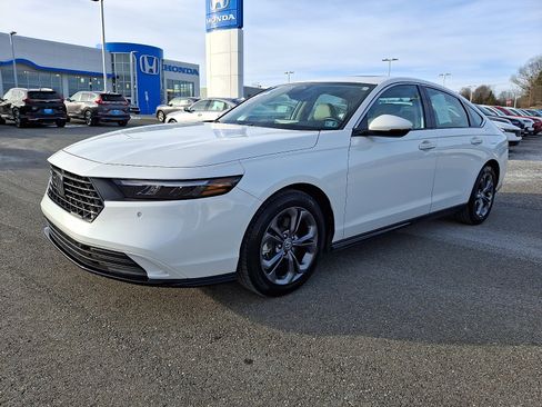 Certified 2024 Honda Accord EX-L image 3