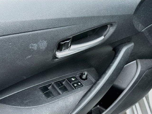 Used 2020 Toyota Corolla LE FWD image 24