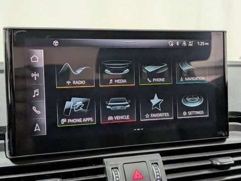 Used 2023 Audi Q5 Premium w/ Convenience Package image 35