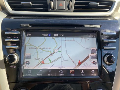 Used 2017 Nissan Murano SL image 24