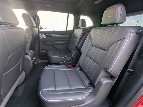 New 2026 Buick Enclave Avenir image 17