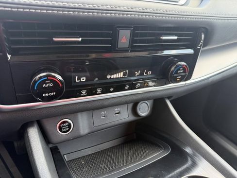 Certified 2023 Nissan Rogue SV image 21