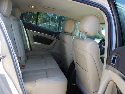 Used 2014 Lincoln MKS w/ Equipment Group 101A FWD image 36