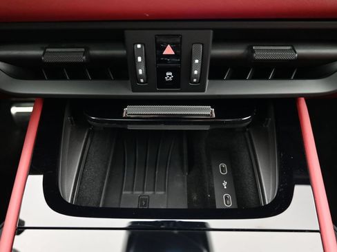 Certified 2026 Porsche Cayenne S AWD/4WD image 19